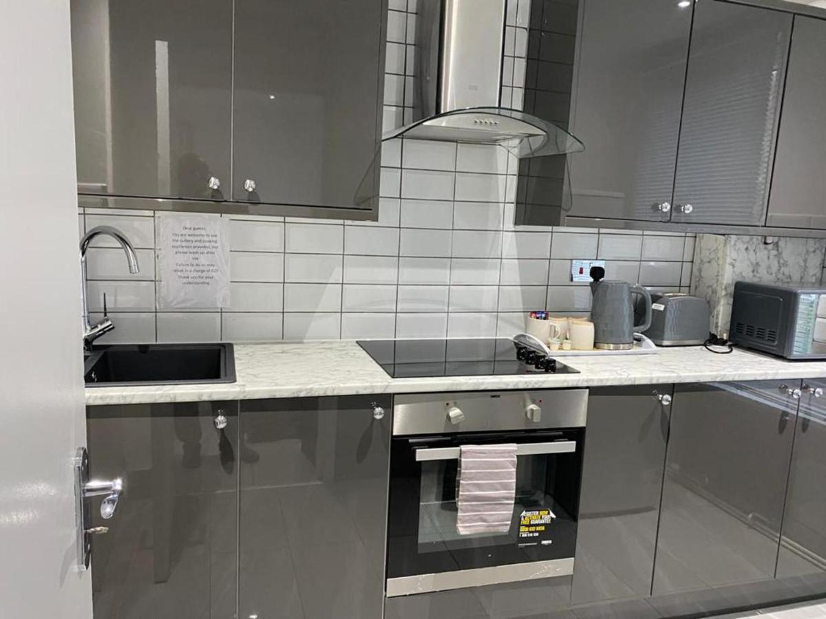 Luxurious 2-Bed Apartment In Woolwich London Eksteriør bilde